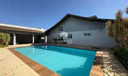 Casa com 4 quartos 1 suíte 4 banheiros 8 vagas para locação ou venda no Santa Genebra em Campinas-SP