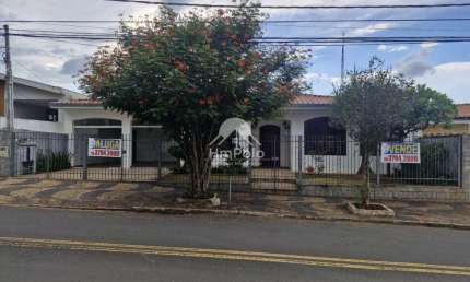 Casa térrea comercial/residencial para venda e locação com 3 suites e escritorio no Jardim Nossa Senhora Auxiliadora em Campinas/SP