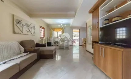 Casa com 4 quartos 2 suítes 4 banheiros e 4 vagas a venda no Santa Cândida em Campinas-SP