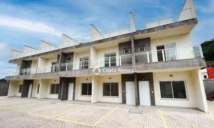 Sobrado com 2 dormitórios à venda, 84 m² por R$ 500.000 - Centro - Caraguatatuba/SP