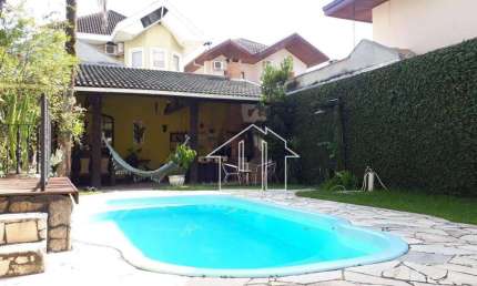 Casa com 3 dormitórios à venda, 540 m² por R$ 1.800.000,00 - Urbanova - São José dos Campos/SP