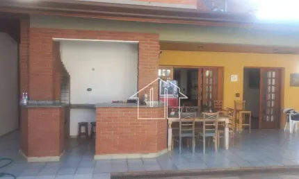Vendo Sobrado no Jardim Esplanada em São José dos Campos - São Paulo.