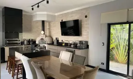 Casa com 5 dormitórios à venda, 400 m² por R$ 2.900.000,00 - Urbanova - São José dos Campos/SP