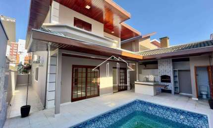 Casa com 3 dormitórios à venda, 270 m² por R$ 2.400.000,00 - Urbanova - São José dos Campos/SP