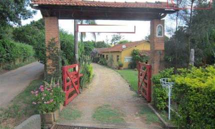 Chácara para Venda em Bragança Paulista, Bom Retiro, 4 dormitórios, 1 suíte, 2 banheiros, 3 vagas