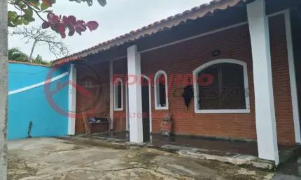 Casa de Praia para Venda em Itanhaém, Balneário Gaivotas, 2 dormitórios, 1 suíte, 2 banheiros, 4 vagas