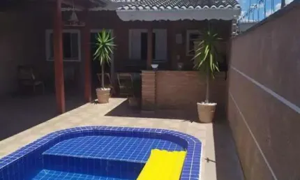 Casa para Venda em Atibaia, Cerejeiras, 2 dormitórios, 1 banheiro, 2 vagas