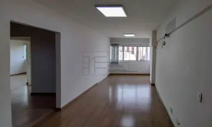 Sala comercial para alugar na Rua Marechal Deodoro, 235, Centro, Curitiba, 81 m2 por R$ 2.300