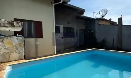 Imperdível: Casa à venda em Itanhaém-SP, Jardim Grandesp! 2 quartos, 1 suíte, 2 banheiros, 1 vaga de garagem, 54,77 m².