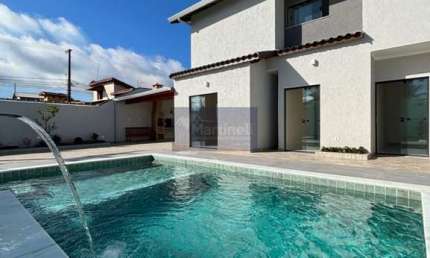 Imperdível oportunidade: Casa à venda em Suarão, Itanhaém-SP, com 3 quartos, 1 suíte, 2 banheiros e 111,00 m² de área!