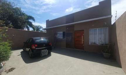 Casa com 4 quartos à venda no Balneário Gaivota, Itanhaém  por R$ 499.000