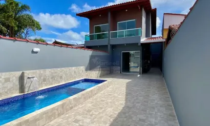 Casa à venda em mongaguá-sp, jardim maraba: 2 quartos, 1 suíte, 3 vagas de garagem - 80,61m² de área!
