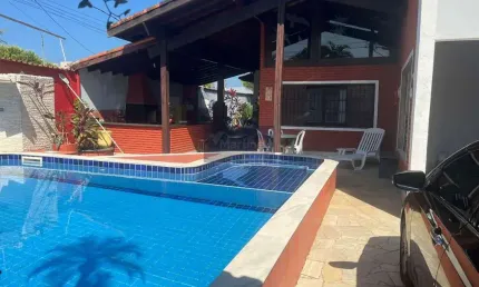 Imperdível oportunidade: Casa de 3 quartos, 3 suítes na Grandesp, Itanhaém-SP, com 154m² e 2 vagas de garagem. Confira!
