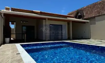 Oportunidade única: casa à venda em itanhaém-sp, grandesp! 3 quartos, 3 suítes, 5 banheiros, 4 vagas de garagem, 128m².