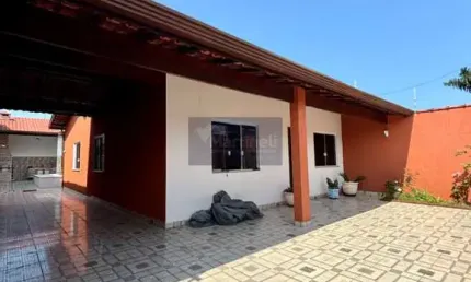 Casa com 3 quartos à venda no Balneário Gaivota, Itanhaém  por R$ 500.000