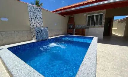 Imperdível: Casa à venda em Itanhaém-SP, bairro Nossa Sra. do Sion, 2 quartos, 1 suíte, 1 sala, 2 banheiros, 2 vagas, 78,43m²!