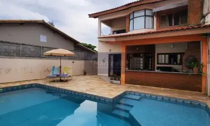 Imperdível oportunidade! casa à venda em itanhaém-sp, cibratel 1! 3 quartos, 1 suíte, 1 sala, 2 banheiros, 3 vagas de garagem, 218m².