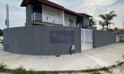 Casa com 3 quartos à venda no Jardim Regina, Itanhaém  por R$ 650.000