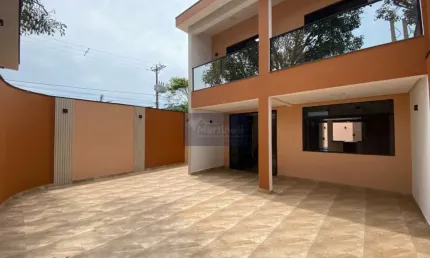 Imperdível oportunidade de adquirir casa em Suarão, Itanhaém-SP, com 3 quartos, 3 suítes, 2 salas, 4 banheiros, 3 vagas de garagem e 115,00 m² de área.