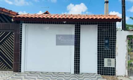 Casa à venda em Praia Grande-SP, bairro Real: 2 quartos, 1 suíte, 2 vagas e 0,01 m² área. Garanta já seu novo lar!