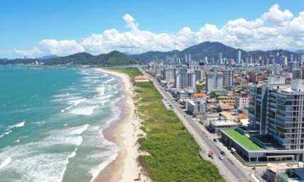 Terreno à venda no Meia Praia, Navegantes 