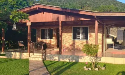 Casa à venda no Gravatá, Penha 