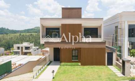 Casa à venda no Residencial Itahye em Santana de Parnaíba - SP