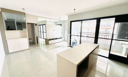 Apartamento para locação e venda no Condomínio Bonnard 307 em Alphaville - SP