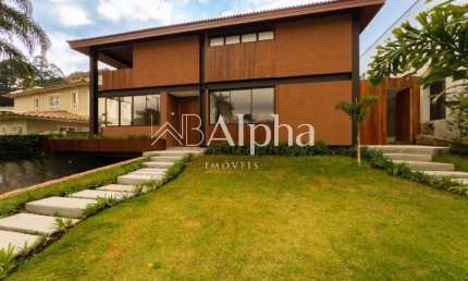 Casa nova à venda no Residencial Alphaville 0 em Barueri - SP