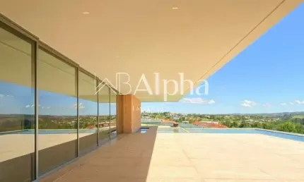 Linda casa à venda na Quinta da Baroneza em Bragança Paulista - SP.
