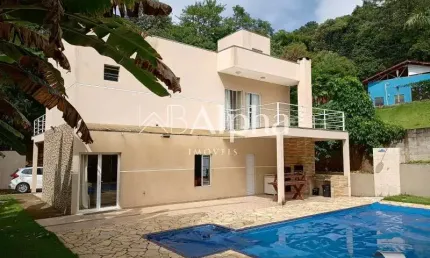 Casa a venda no Residencial Santa Helena 1 em Santana de Parnaíba - SP