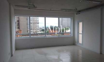 Sala comercial para locação e venda no Edifício Rio Negro Cyrela em Alphaville - SP