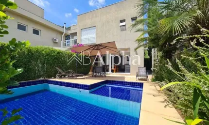 Casa a venda no Condomínio Valville 2 em Santana de Parnaíba - SP