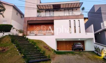 Casa a venda no Condomínio Tarumã em Santana de Parnaíba - SP