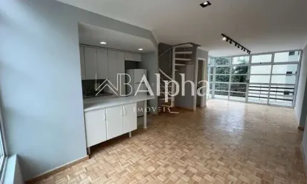 Apartamento duplex para locação no condomínio loft em alphaville - sp