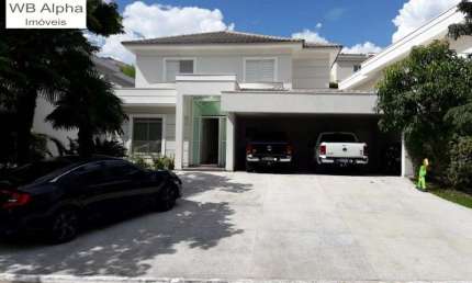 Casa mobiliada para locação e venda no Residencial 18 do Forte em Alphaville - SP