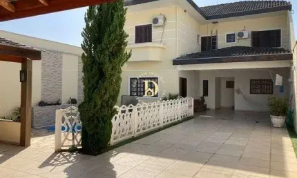 Casa -  Villa Branca - Jacareí  - 3 dormitórios (1 suíte) - 160 m²