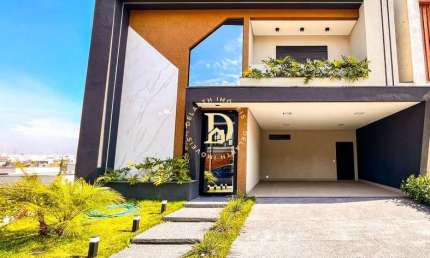 Casa em Condomínio Clube - Jacareí - 4 Suítes - 250m²