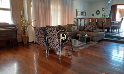 Casa - Jardim Esplanada - 7 Dormitórios (2 suíte)- 318m²