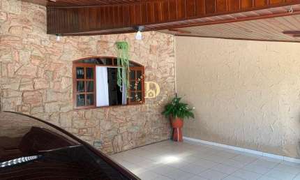 Casa - Bosque dos Ipês - São Jose dos campos - 3 Dorm ( 1 Suíte) - 240m²
