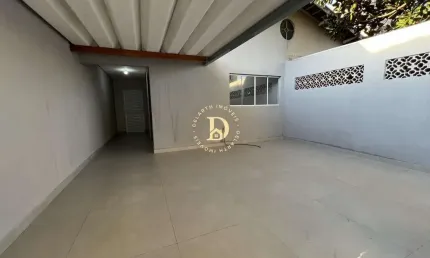 Casa térrea  reformada - Jardim América - 2 Dormitórios (1 suíte) - 81m²