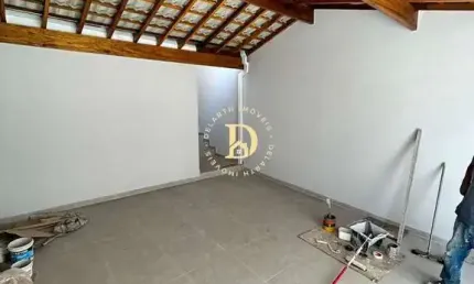 Casa - 2 dormitórios - 125m² - Jd. Oriente - SJCampos