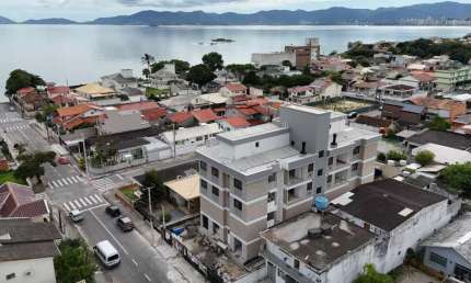 APARTAMENTO GARDEN COM 128M2 NO BALNEARIO DO ESTREITO - AP1645