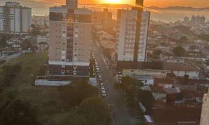 APARTAMENTO COM 2 QUARTOS  - BEM LOCALIZADO - AP1736
