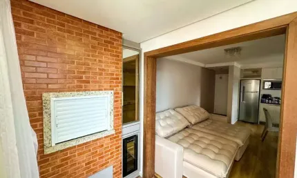 APARTAMENTO COM 2 QUARTOS NA AV DAS TORRES AO LADO DO BISTEK - AP1743