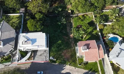 TERRENO ALTO EM CONDOMINIO FECHADO SAO JOSE - TE1772