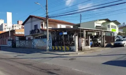 Casa comercial com 2 salas à venda na Bela Vista, São José 
