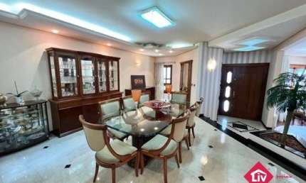 Casa para Venda - 600m², 3 dormitórios, sendo 3 suites, Madureira