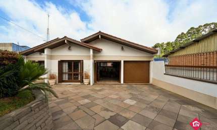 Casa para Venda - 135.06m², 3 dormitórios, sendo 1 suites, 2 vagas - Floresta