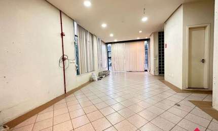 Sala Térrea para Venda - 253.05m², 0 dormitórios, São Pelegrino